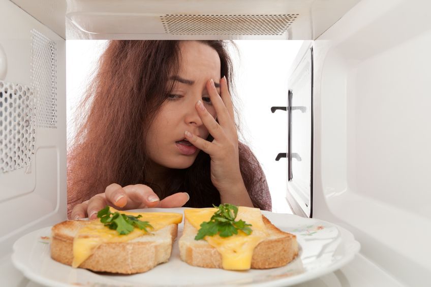 7 Foods that You Should Never Put in the Microwave