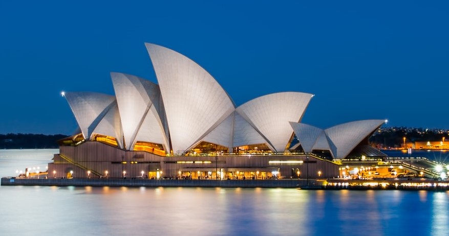 Four People Struck by Lightning at Sydney Opera House