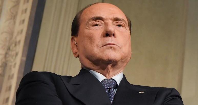 Berlusconi Addresses Party From Hospital: Support Helped to Overcome Pneumonia